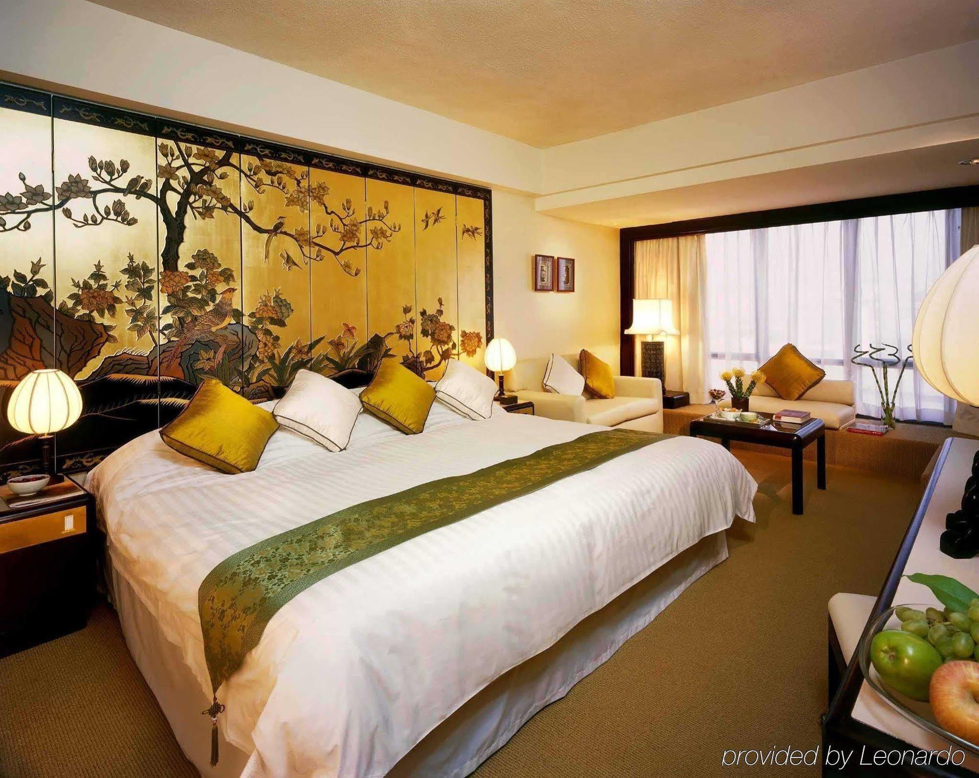 Regal Oriental Hotel Hong Kong Room photo